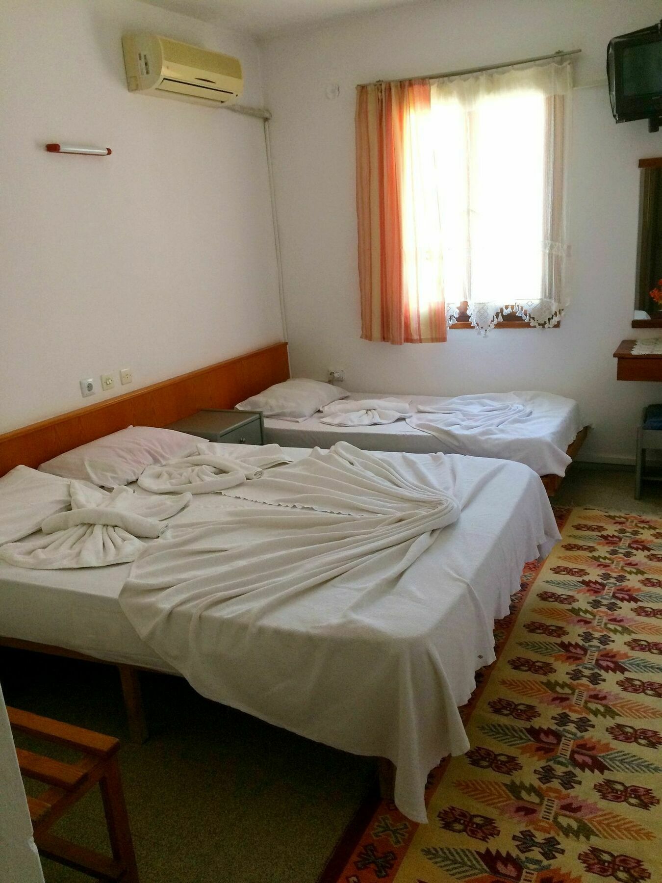 Parmis Rooms Кешме Экстерьер фото