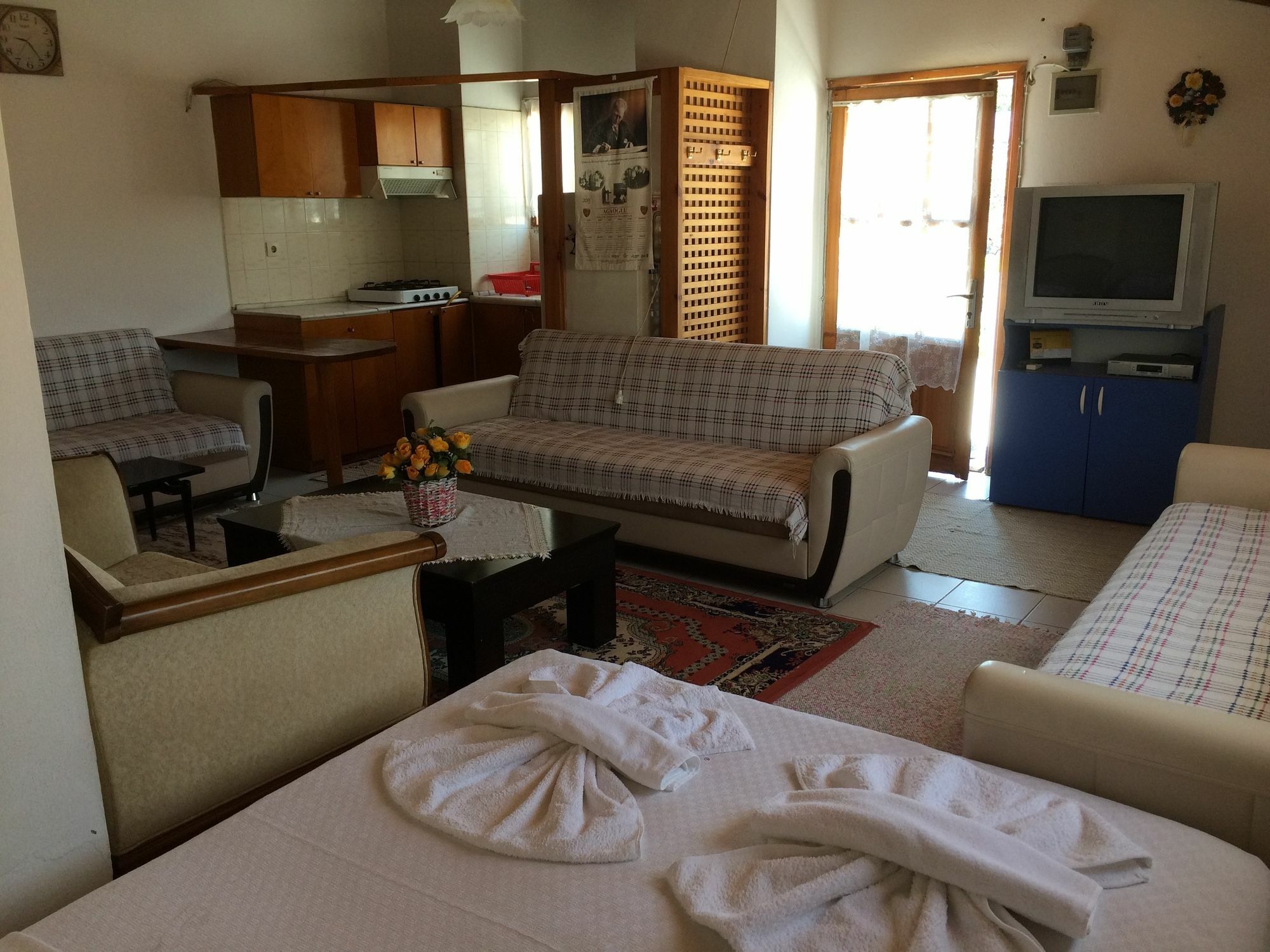 Parmis Rooms Кешме Экстерьер фото