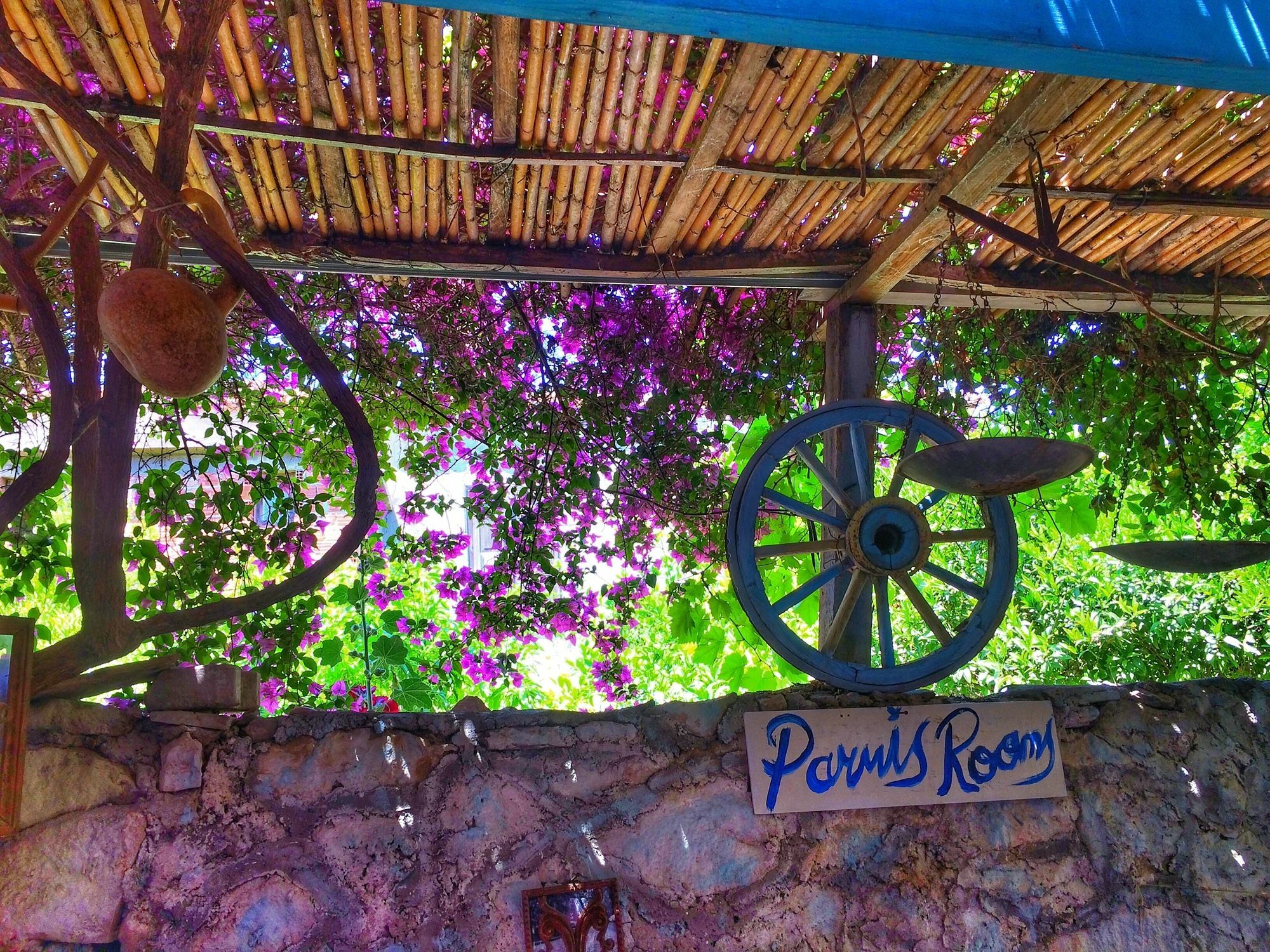 Parmis Rooms Кешме Экстерьер фото